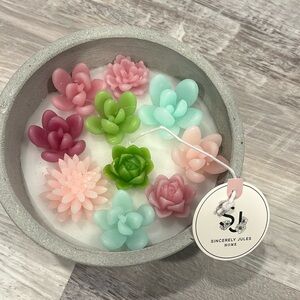 Sincerely Jules viral succulent flower candle NWT